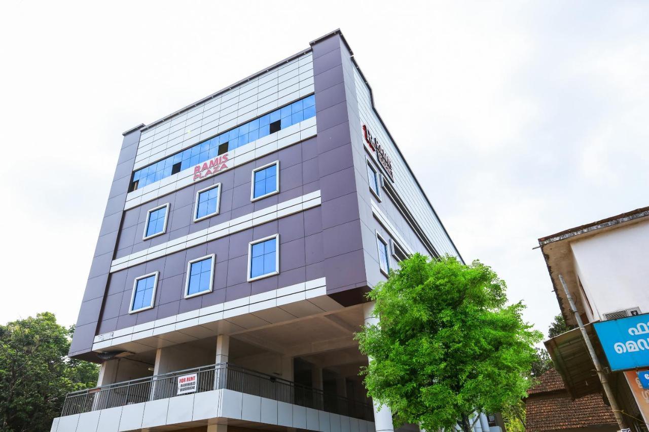 Oyo Ramis Residency Hotel Kannur Exterior photo